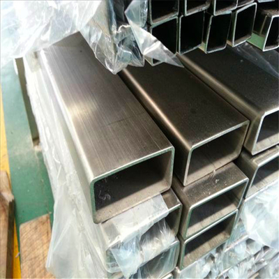 Square Hot Rolled Seamless Steel Pipe Seamless Alloy Steel Pipe  in Standard Export Packing